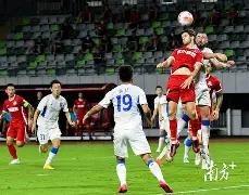 电竞馆男子,通宵游戏意,外离世,平博体育平台,平博体育官方网站,平博体育登录入口,平博体育app下载